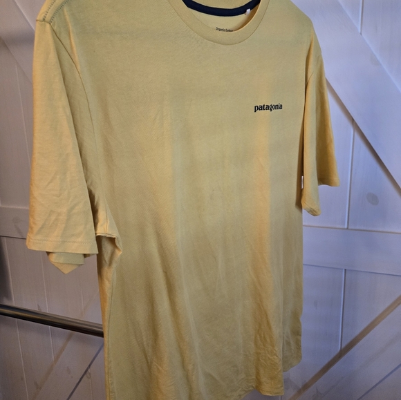 Patagonia Adult Fitz Roy Icon Responsibili-Tee Organic T-Shirt Size Small - Picture 3 of 5